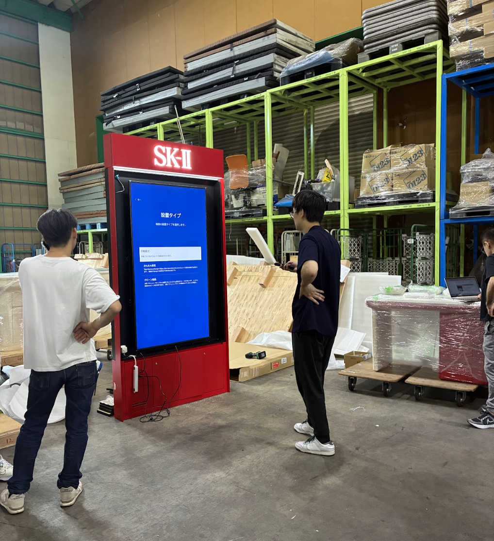 SK-II様什器へのデジタルサイネージ埋め込み施工事例