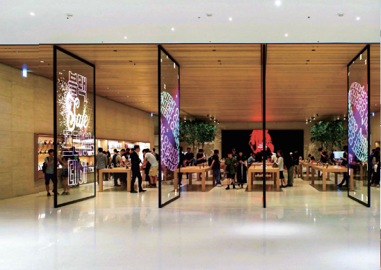 屋内 フィルムLEDビジョン